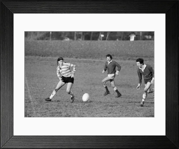 Framed Print : Jean McCollister, 22, from Seattle USA, playing rugby for Dorking Surrey against Framed Print : Jean McCollister, 22, from Seattle USA, playing rugby for Dorking Surrey against