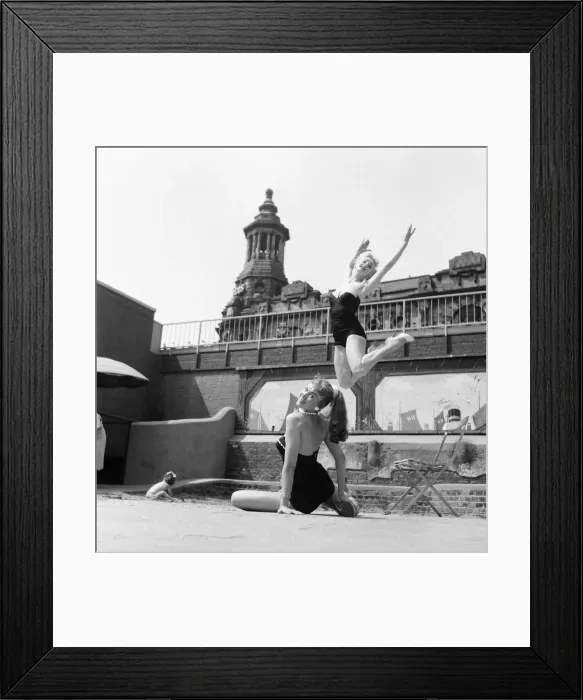 Framed Print : The Manhattans, American dancers, Beverley (blonde hair) and Sue
