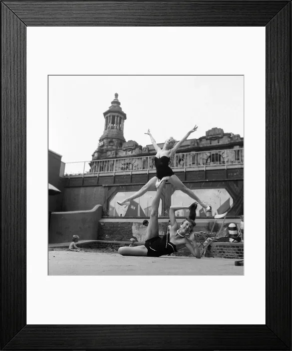 Framed Print : The Manhattans, American dancers, Beverley (blonde hair) and Sue