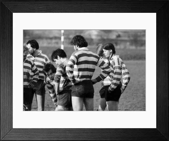 Framed Print : Jean McCollister, 22, from Seattle USA, playing rugby for Dorking Surrey against Framed Print : Jean McCollister, 22, from Seattle USA, playing rugby for Dorking Surrey against