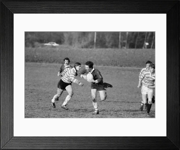 Framed Print : Jean McCollister, 22, from Seattle USA, playing rugby for Dorking Surrey against Framed Print : Jean McCollister, 22, from Seattle USA, playing rugby for Dorking Surrey against