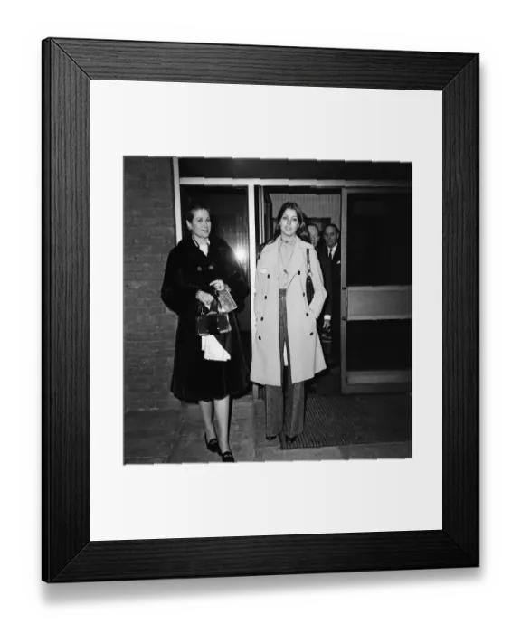 Framed Print : Princess Grace of Monaco arriving at Heathrow Airport from Nice with her daughter Framed Print : Princess Grace of Monaco arriving at Heathrow Airport from Nice with her daughter