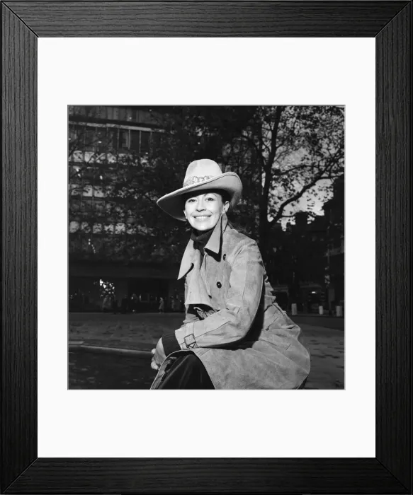 Framed Print : Actress Nanette Newman pictured in Sloane Square, London. 17th November 1973 Framed Print : Actress Nanette Newman pictured in Sloane Square, London. 17th November 1973