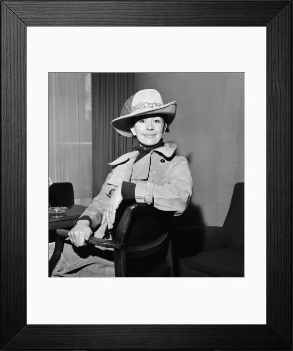 Framed Print : Actress Nanette Newman. 17th November 1973 Framed Print : Actress Nanette Newman. 17th November 1973