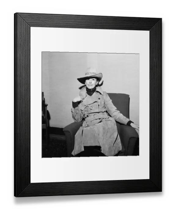 Framed Print : Actress Nanette Newman. 17th November 1973 Framed Print : Actress Nanette Newman. 17th November 1973