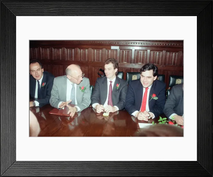 Framed Print : 1989 Labour Party Shadow Cabinet, newly elected, Photocall, Westminster, London Framed Print : 1989 Labour Party Shadow Cabinet, newly elected, Photocall, Westminster, London