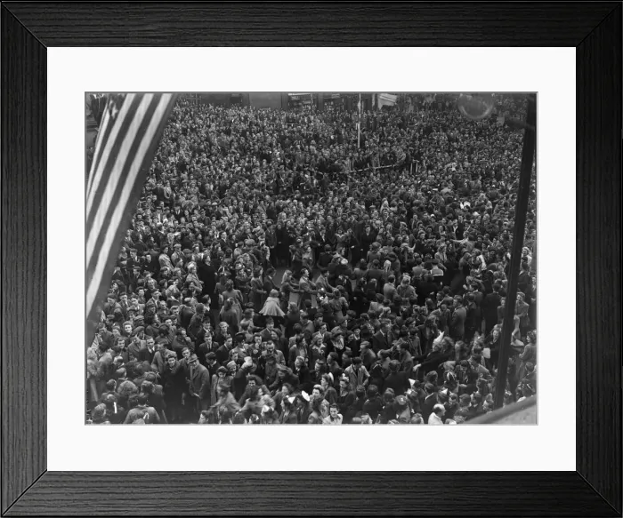 Framed Print : Victoria Square, Birmingham, shortly after Mr. Churchill