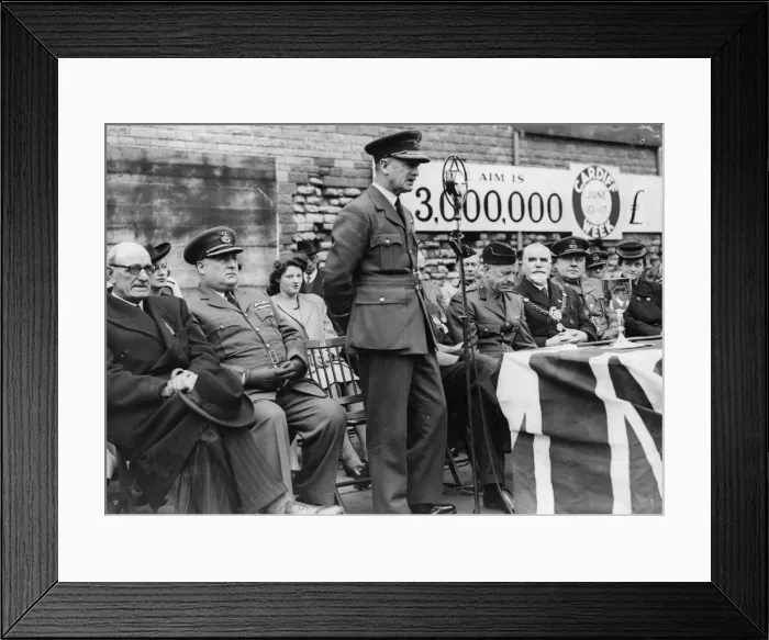 Framed Print : Air Marshall Sir Leslie Gossage speaking at the Cardiff Salute the Soldier Framed Print : Air Marshall Sir Leslie Gossage speaking at the Cardiff Salute the Soldier