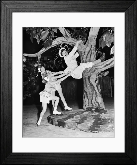 Framed Print : Benny Hill at Wembley Pool, he is appearing in scenes with members of the cast of Framed Print : Benny Hill at Wembley Pool, he is appearing in scenes with members of the cast of