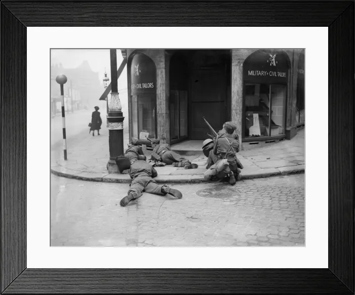 Framed Print : Home Guard Round Up Enemy'in Birmingham All-Night Test Framed Print : Home Guard Round Up Enemy'in Birmingham All-Night Test