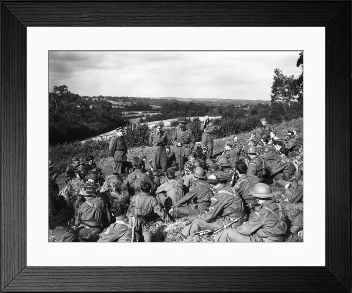 Framed Print : Home Guard briefing whilst on training manoeuvres during Second World War Framed Print : Home Guard briefing whilst on training manoeuvres during Second World War