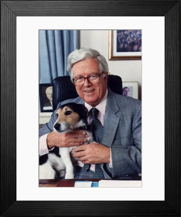 Framed Print : Sir Geoffrey Howe in his office - September 1994 Framed Print : Sir Geoffrey Howe in his office - September 1994