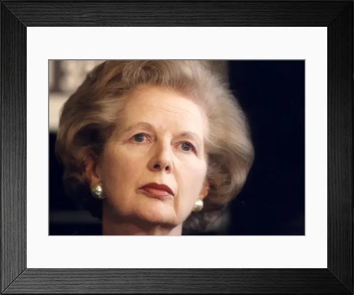 Framed Print : Margaret Thatcher at the Mstrict Referendum - 2nd February 1993. Neg No 93 / 1147 Framed Print : Margaret Thatcher at the Mstrict Referendum - 2nd February 1993. Neg No 93 / 1147