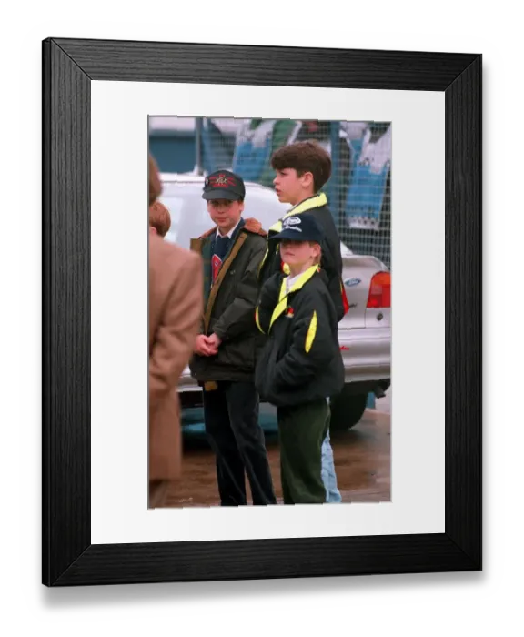 Framed Print : PRINCE WILLIAM & PRINCE HARRY ATTEND THE SEGA EUROPEAN GRAND PRIX, DONINGTON - 26 / 04 / 1993 Framed Print : PRINCE WILLIAM & PRINCE HARRY ATTEND THE SEGA EUROPEAN GRAND PRIX, DONINGTON - 26 / 04 / 1993