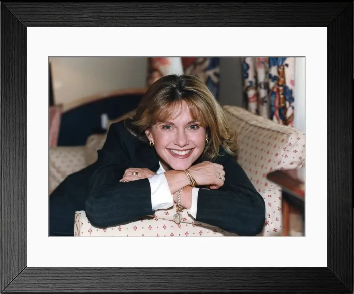 Framed Print : Olivia Newton-John smiling during interview in London hotel - January 1995 Framed Print : Olivia Newton-John smiling during interview in London hotel - January 1995