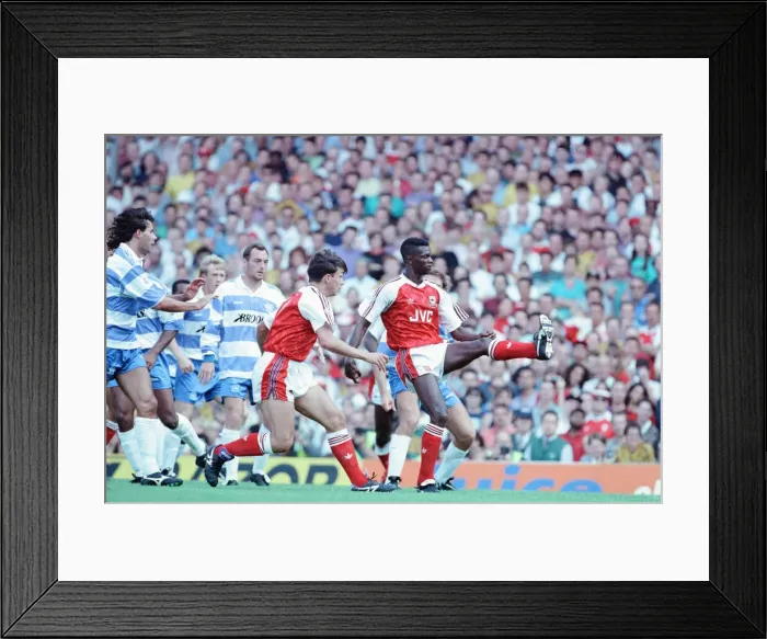 Framed Print : Arsenal 1-1 QPR, League Division One match action, Highbury, Saturday 17th August 1991 Framed Print : Arsenal 1-1 QPR, League Division One match action, Highbury, Saturday 17th August 1991