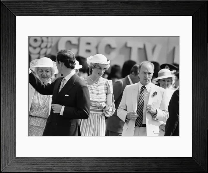 Framed Print : Diana, Princess of Wales in Ottawa, Canada, with Prime Minister Pierre Trudeau Framed Print : Diana, Princess of Wales in Ottawa, Canada, with Prime Minister Pierre Trudeau