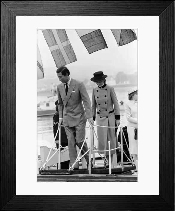 Framed Print : Prince Charles, Prince of Wales and Diana, Princess of Wales visit Prince Edward Island Framed Print : Prince Charles, Prince of Wales and Diana, Princess of Wales visit Prince Edward Island