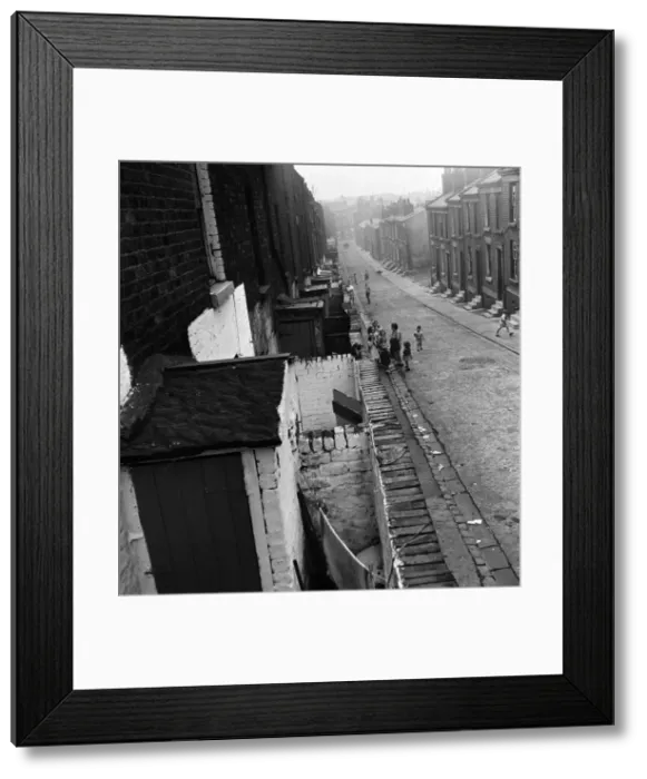 Framed Print : Slum housing, Ellison Street, Liverpool. 1962 Framed Print : Slum housing, Ellison Street, Liverpool. 1962