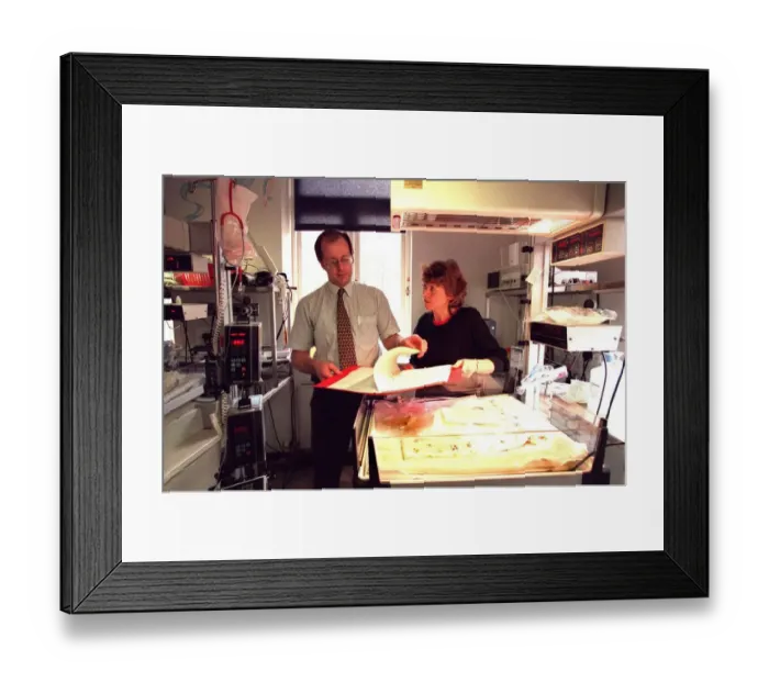 Framed Print : DR MIKE HIRD CONSULTANT PAEDIATRICIAN AND CLINICAL NURSE VIV MENDHAM - 03  /  03  /  1997