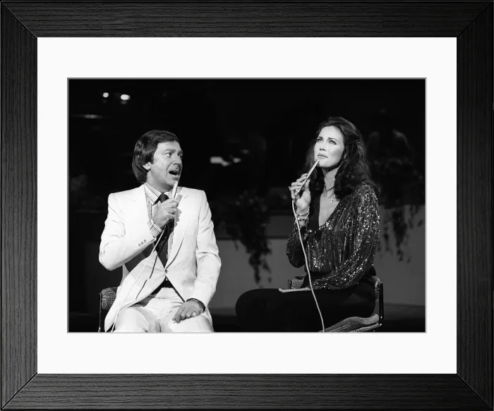 Framed Print : Lynda Carter american actress and singer with Des O Connor Aug 80