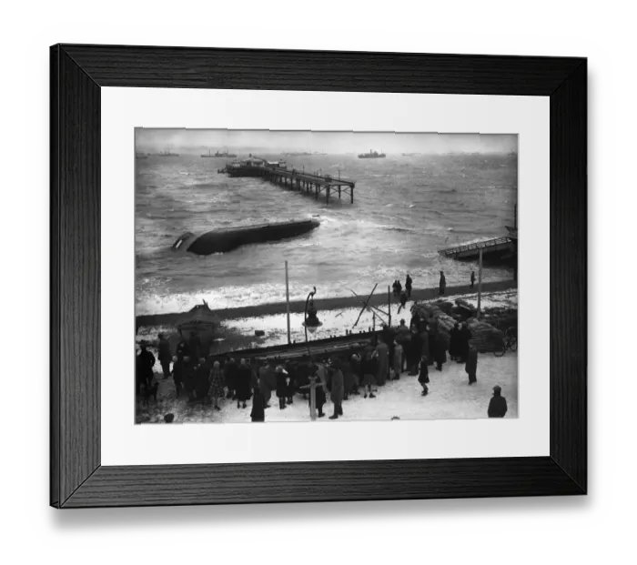 Framed Print : Onlookers from the seafront at Deal watch the Dutch vessel Nora Framed Print : Onlookers from the seafront at Deal watch the Dutch vessel Nora