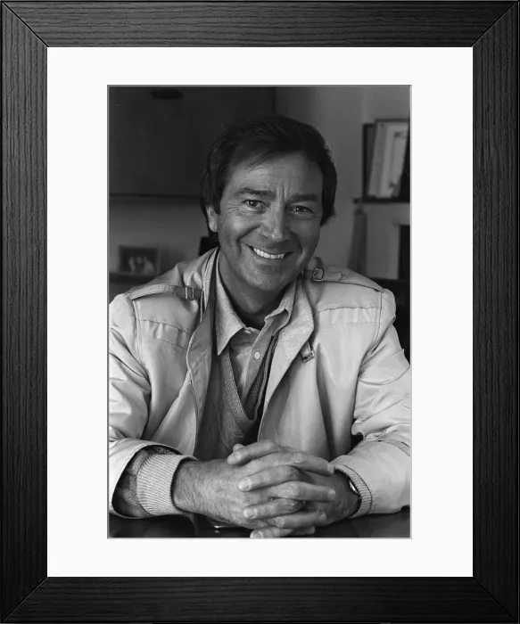 Framed Print : des o connor, singer. oct 87-6366 ----- DES O CONNOR Framed Print : des o connor, singer. oct 87-6366 ----- DES O CONNOR
