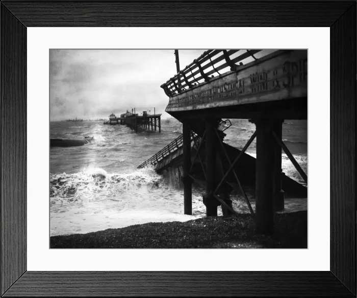 Framed Print : Onlookers from the seafront at Deal watch the Dutch vessel Nora