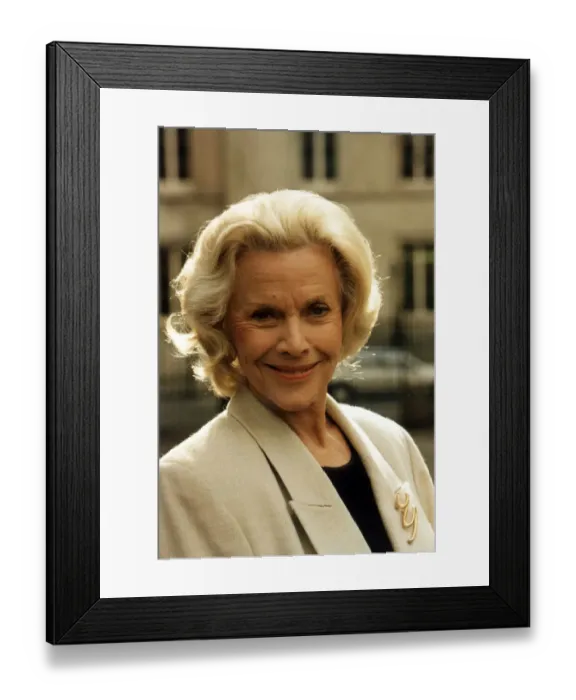 Framed Print : Honor Blackman - 30th September 1996 Framed Print : Honor Blackman - 30th September 1996
