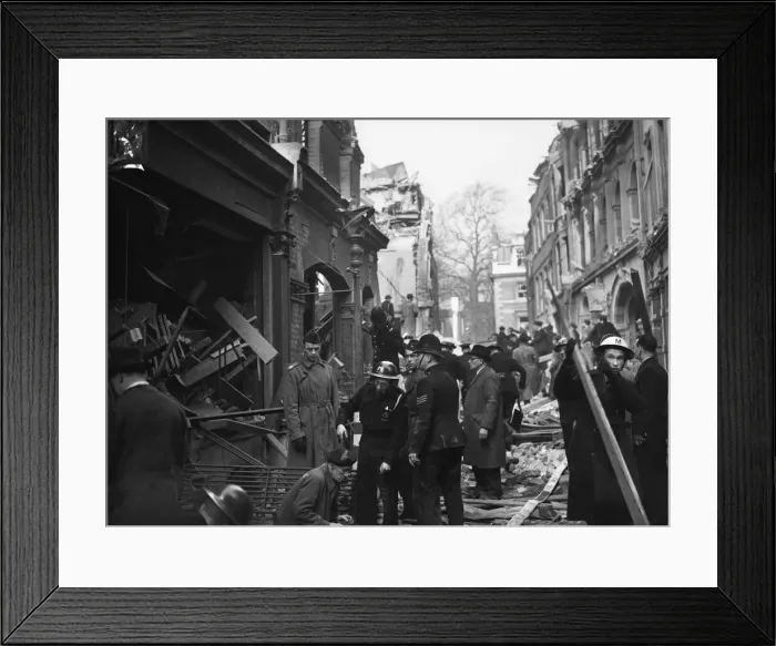 Framed Print : Rescue workers search through the rubble and wreckage of Warwick Court, Holborn Framed Print : Rescue workers search through the rubble and wreckage of Warwick Court, Holborn
