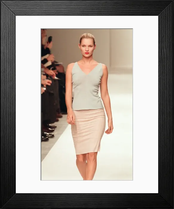 Framed Print : Milan Fashion Week 1997, Narciso Rodriguez Show, Thursday 23rd October 1997, Kate Moss Framed Print : Milan Fashion Week 1997, Narciso Rodriguez Show, Thursday 23rd October 1997, Kate Moss