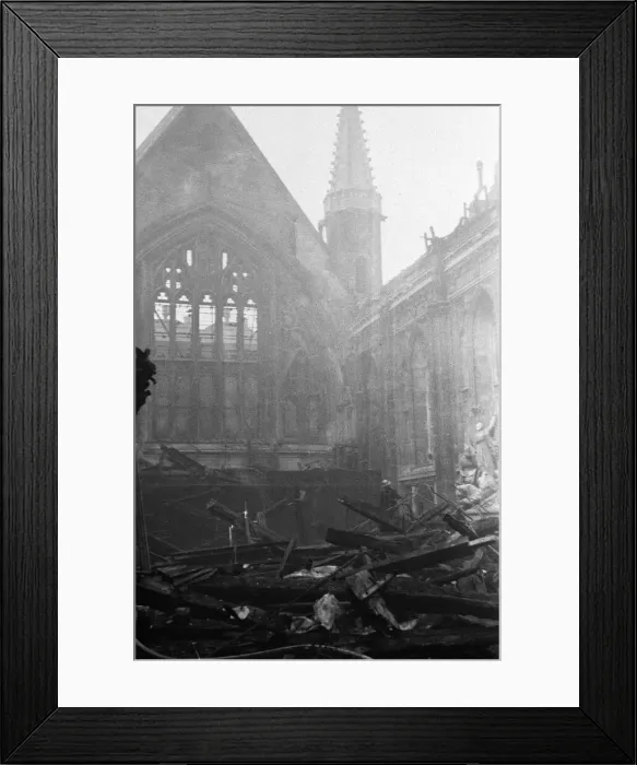Framed Print : Salvage workers pick through the burnt out remains of London Framed Print : Salvage workers pick through the burnt out remains of London