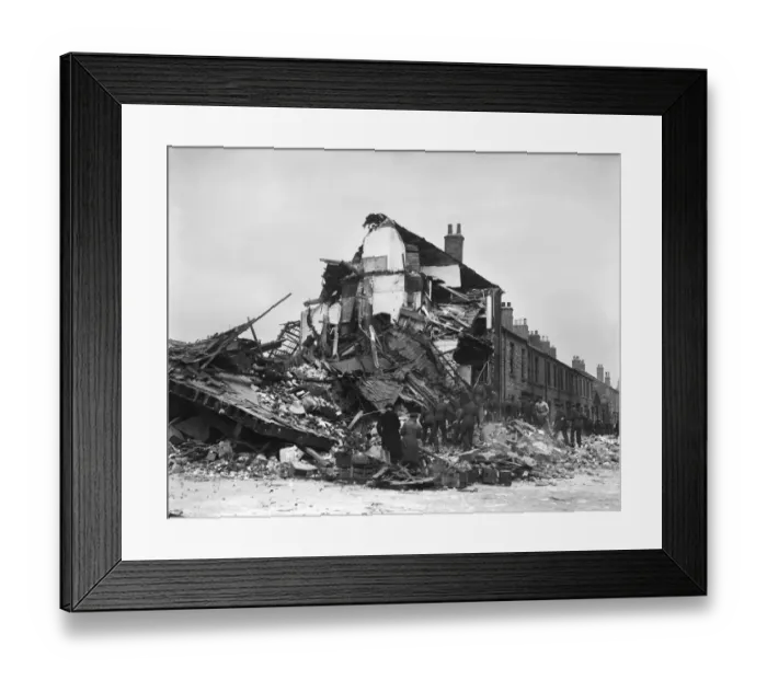 Framed Print : Bomb damage to Newcastle and Tyneside following a series of air raids in 1941