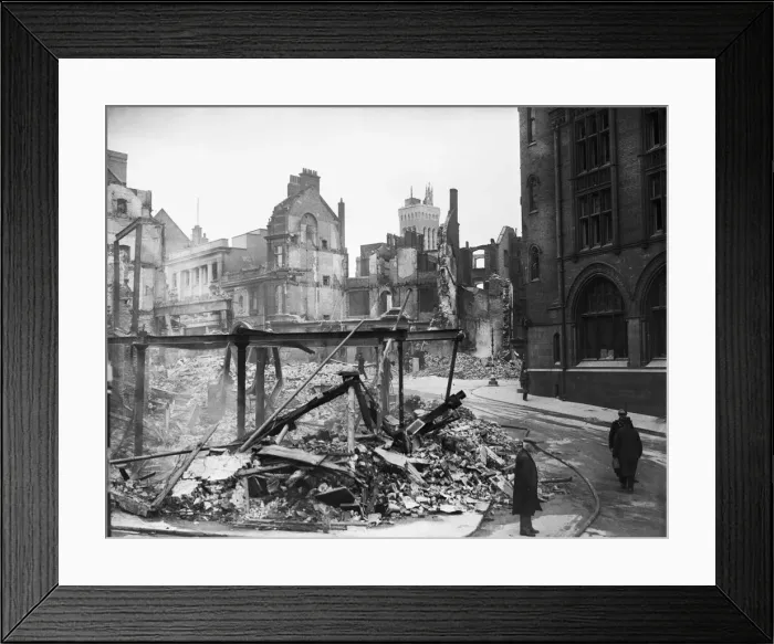 Framed Print : The centre of Plymouth devastated by a series of heavy raids on the city Framed Print : The centre of Plymouth devastated by a series of heavy raids on the city