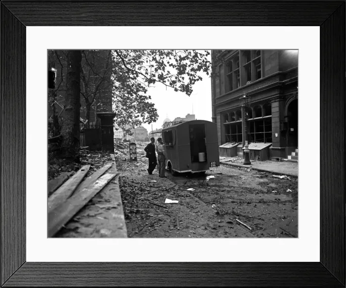 Framed Print : Damage to Fetter Lane, London following a V1 explosion in the capital. 19th July 1944