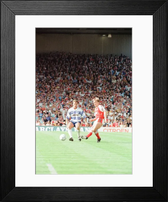 Framed Print : Arsenal 1-1 QPR, League Division One match action, Highbury, Saturday 17th August 1991 Framed Print : Arsenal 1-1 QPR, League Division One match action, Highbury, Saturday 17th August 1991