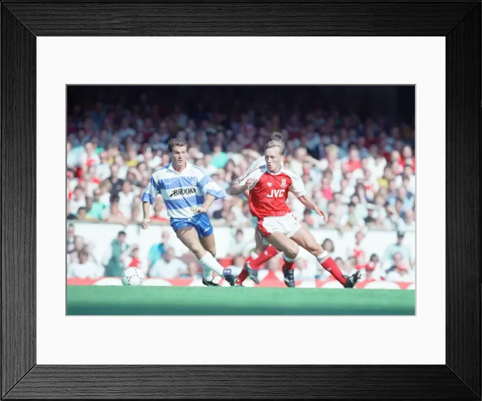 Framed Print : Arsenal 1-1 QPR, League Division One match action, Highbury, Saturday 17th August 1991 Framed Print : Arsenal 1-1 QPR, League Division One match action, Highbury, Saturday 17th August 1991
