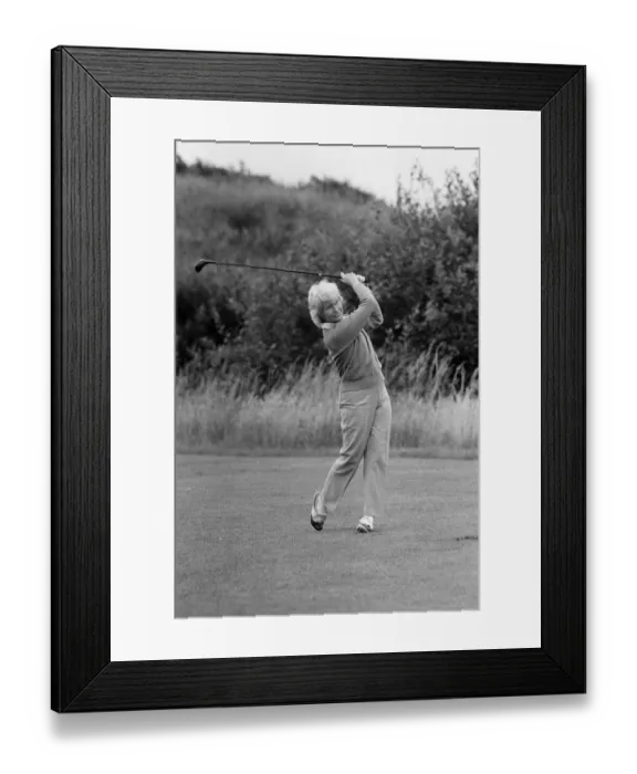 Framed Print : Ladies British Open Championship at Southport. Dr. Geraldine Costello. 29th July 1982