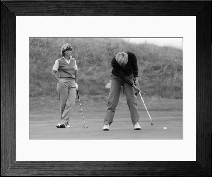 Framed Print : Ladies British Open Championship at Southport. Debbie Massey, Pia Nilsson. 29th July 1982 Framed Print : Ladies British Open Championship at Southport. Debbie Massey, Pia Nilsson. 29th July 1982
