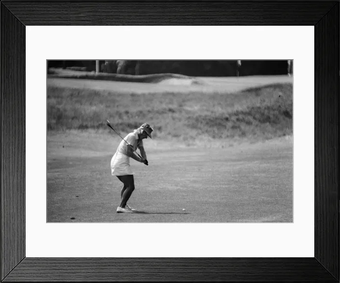 Framed Print : Colgate European Womens Golf Tournament, Sunningdale. 9th August 1975 Framed Print : Colgate European Womens Golf Tournament, Sunningdale. 9th August 1975