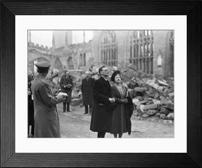 Framed Print : His Majesty King George VI and Queen Elizabeth inspect the damage to the cathedral in Framed Print : His Majesty King George VI and Queen Elizabeth inspect the damage to the cathedral in