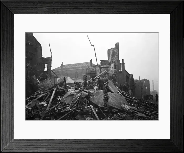 Framed Print : Bomb damage around the City of London following the most devastating raid on London which Framed Print : Bomb damage around the City of London following the most devastating raid on London which