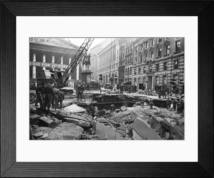 Framed Print : The Bank of England and Royal Exchange after the raid during the night of 11 January 1941