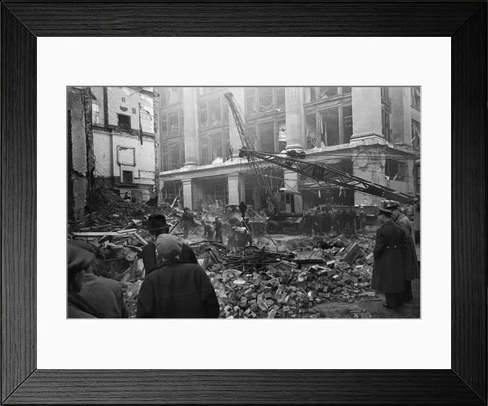 Framed Print : LCC and Civil Defence workers seen here clearing up following a V2 explosion at the Red