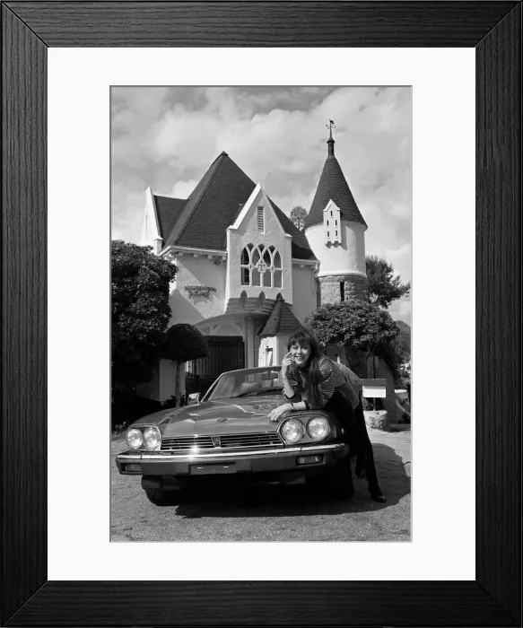 Framed Print : Jenny Agutter, actress, in her Jaguar XIS - 28  /  04  /  1988