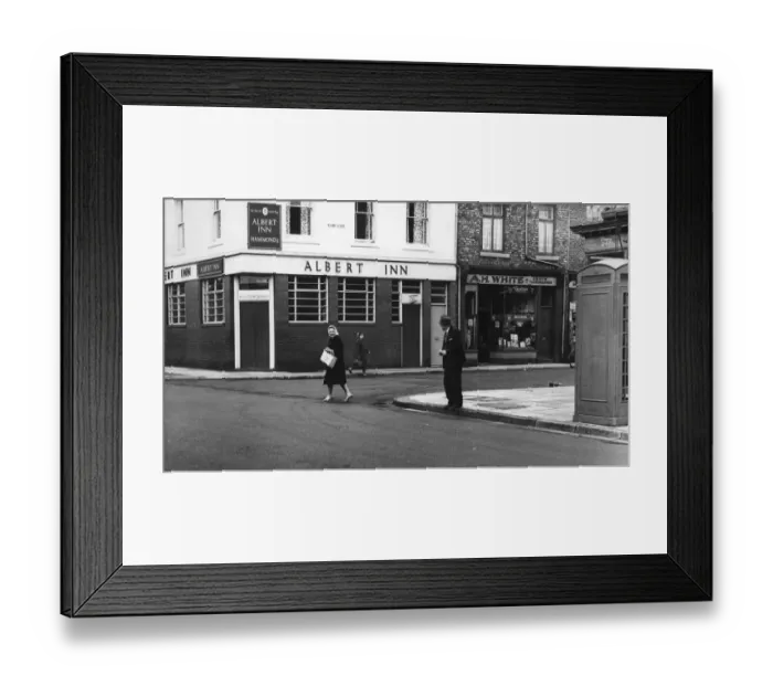 Framed Print : The Albert Inn public house at the junction of Tynemouth Road and King Street Framed Print : The Albert Inn public house at the junction of Tynemouth Road and King Street