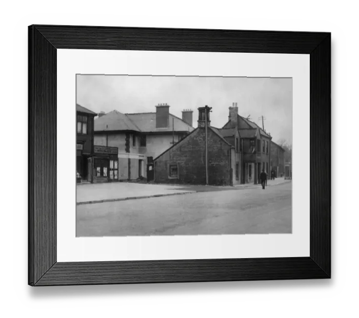 Framed Print : The Spring Gardens Inn, public house, North Shields 23rd February 1934
