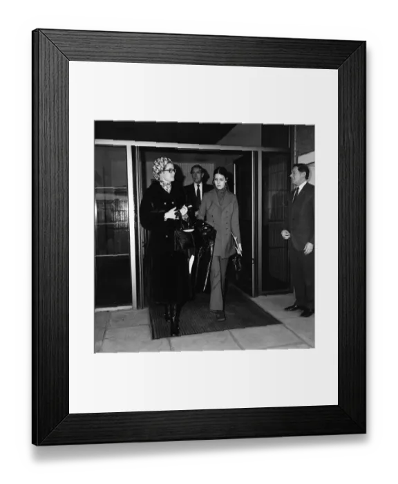 Framed Print : Princess Grace of Monaco and her daughter, Princess Caroline (14 Framed Print : Princess Grace of Monaco and her daughter, Princess Caroline (14