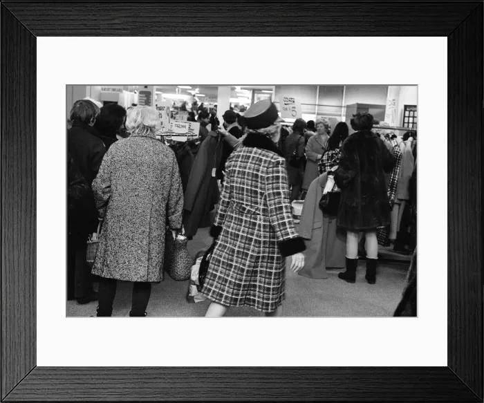 Framed Print : Harveys Sale, Guildford, Surrey, Tuesday 5th January 1971 Framed Print : Harveys Sale, Guildford, Surrey, Tuesday 5th January 1971