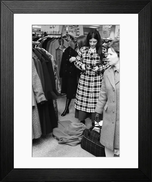Framed Print : Harveys Sale, Guildford, Surrey, Tuesday 5th January 1971 Framed Print : Harveys Sale, Guildford, Surrey, Tuesday 5th January 1971